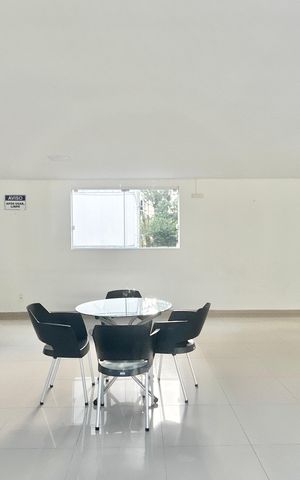 Apartamento à venda com 43m², 2 quartos e 1 vaga Apartamento à venda com 43m², 2 quartos e 1 vagaÁrea comum - Salão de festas