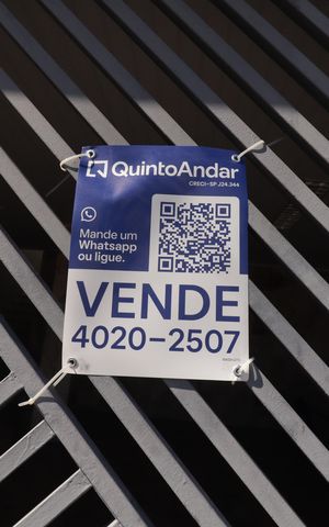 Casa à venda com 359m², 2 quartos e 4 vagasPlaca