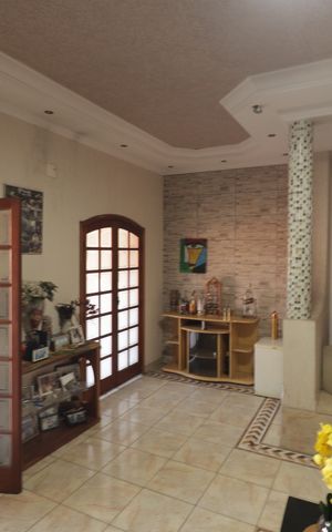 Casa à venda com 359m², 2 quartos e 4 vagasSala