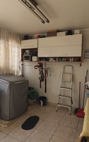 Casa à venda com 359m², 2 quartos e 4 vagas Área de Serviço