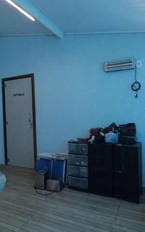 Casa à venda com 359m², 2 quartos e 4 vagasQuintal