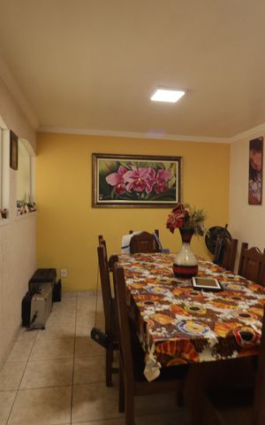 Casa à venda com 359m², 2 quartos e 4 vagasSala