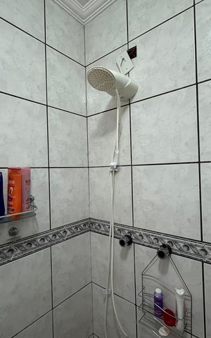 Casa à venda com 360m², 5 quartos e 5 vagas Casa à venda com 360m², 5 quartos e 5 vagasBanheiro da suíte 3