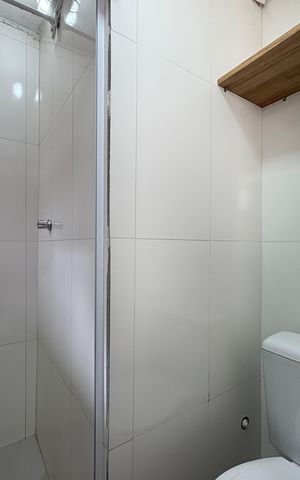 Casa à venda com 360m², 5 quartos e 5 vagas Casa à venda com 360m², 5 quartos e 5 vagasBanheiro suíte 5 edícula