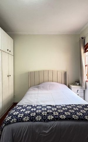 Casa à venda com 360m², 5 quartos e 5 vagas Casa à venda com 360m², 5 quartos e 5 vagasSuite 3