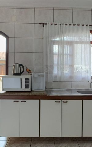 Casa à venda com 360m², 5 quartos e 5 vagas Casa à venda com 360m², 5 quartos e 5 vagasCozinha