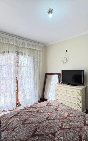 Casa à venda com 360m², 5 quartos e 5 vagas Casa à venda com 360m², 5 quartos e 5 vagasSuite 1