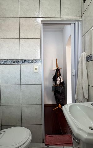 Casa à venda com 360m², 5 quartos e 5 vagas Casa à venda com 360m², 5 quartos e 5 vagasBanheiro da suíte 4