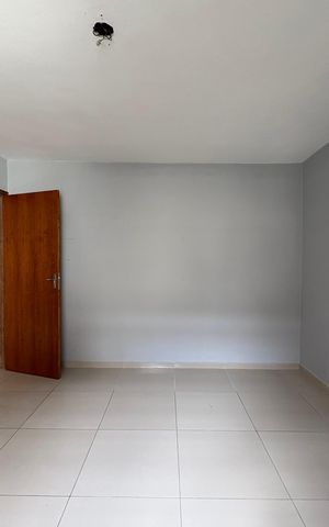 Casa à venda com 360m², 5 quartos e 5 vagas Casa à venda com 360m², 5 quartos e 5 vagasEdicula/Suite