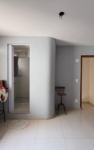 Casa à venda com 360m², 5 quartos e 5 vagas Casa à venda com 360m², 5 quartos e 5 vagasEdicula/Suite