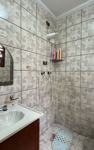 Casa à venda com 360m², 5 quartos e 5 vagas Casa à venda com 360m², 5 quartos e 5 vagasBanheiro da Suíte 2