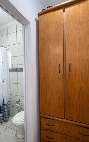 Casa à venda com 360m², 5 quartos e 5 vagas Casa à venda com 360m², 5 quartos e 5 vagasSuite 4