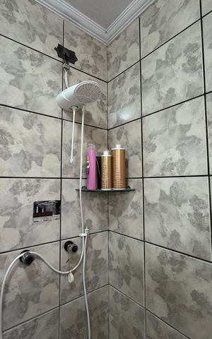 Casa à venda com 360m², 5 quartos e 5 vagas Casa à venda com 360m², 5 quartos e 5 vagasBanheiro da Suíte 2