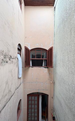 Casa à venda com 360m², 5 quartos e 5 vagas Casa à venda com 360m², 5 quartos e 5 vagasVista da suíte 2