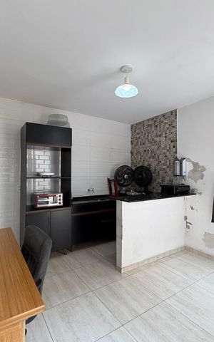 Casa à venda com 360m², 5 quartos e 5 vagas Casa à venda com 360m², 5 quartos e 5 vagas Edicula /Sala e cozinha