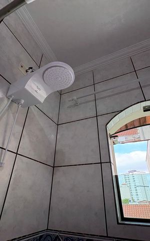 Casa à venda com 360m², 5 quartos e 5 vagas Casa à venda com 360m², 5 quartos e 5 vagasBanheiro da suíte 4
