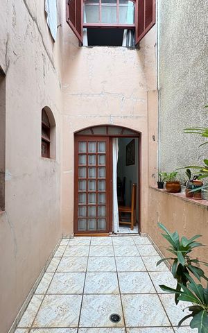 Casa à venda com 360m², 5 quartos e 5 vagas Casa à venda com 360m², 5 quartos e 5 vagasJardim de inverno