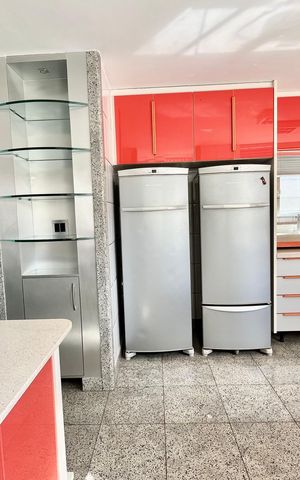 Apartamento à venda com 425m², 4 quartos e 1 vaga Apartamento à venda com 425m², 4 quartos e 1 vagaCozinha