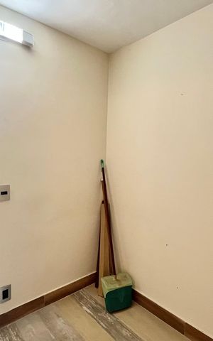 Apartamento à venda com 425m², 4 quartos e 1 vaga Apartamento à venda com 425m², 4 quartos e 1 vagaQuarto de Serviço