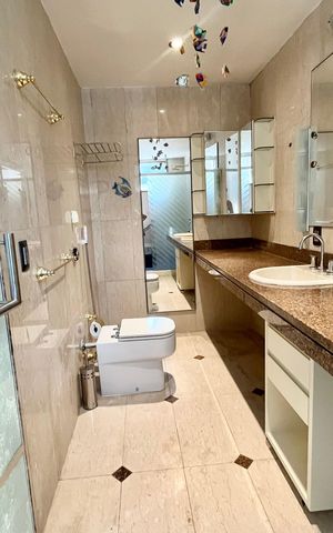 Apartamento à venda com 425m², 4 quartos e 1 vaga Apartamento à venda com 425m², 4 quartos e 1 vagaBanheiro da Suíte 4