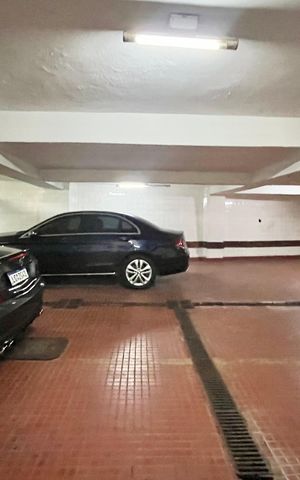 Apartamento à venda com 425m², 4 quartos e 1 vaga Apartamento à venda com 425m², 4 quartos e 1 vagaÁrea comum