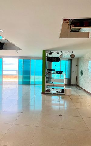 Apartamento à venda com 425m², 4 quartos e 1 vaga Apartamento à venda com 425m², 4 quartos e 1 vagaSala
