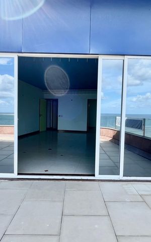 Apartamento à venda com 425m², 4 quartos e 1 vaga Apartamento à venda com 425m², 4 quartos e 1 vagaÁrea comum