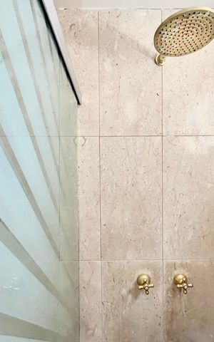 Apartamento à venda com 425m², 4 quartos e 1 vaga Apartamento à venda com 425m², 4 quartos e 1 vagaBanheiro da Suíte 4