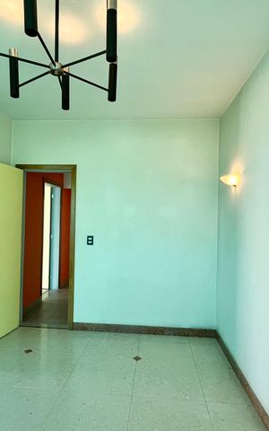 Apartamento à venda com 425m², 4 quartos e 1 vaga Apartamento à venda com 425m², 4 quartos e 1 vagaEscritório
