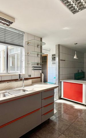 Apartamento à venda com 425m², 4 quartos e 1 vaga Apartamento à venda com 425m², 4 quartos e 1 vagaCozinha