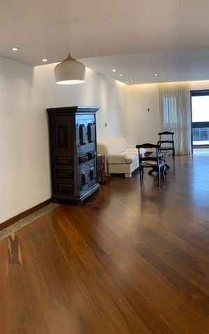 Apartamento à venda com 235m², 3 quartos e 2 vagas