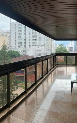 Apartamento à venda com 235m², 3 quartos e 2 vagas