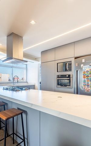 Apartamento à venda com 121m², 3 quartos e 2 vagas Apartamento à venda com 121m², 3 quartos e 2 vagasCozinha