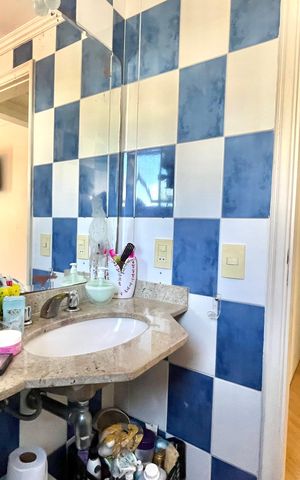 Apartamento à venda com 99m², 3 quartos e 2 vagas Apartamento à venda com 99m², 3 quartos e 2 vagasBanheiro da Suíte