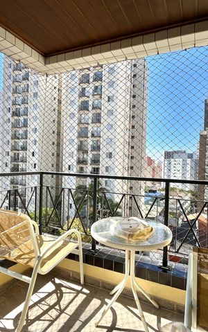 Apartamento à venda com 99m², 3 quartos e 2 vagas Apartamento à venda com 99m², 3 quartos e 2 vagasVaranda