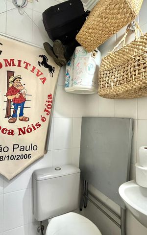 Apartamento à venda com 99m², 3 quartos e 2 vagas Apartamento à venda com 99m², 3 quartos e 2 vagasBanheiro de serviço
