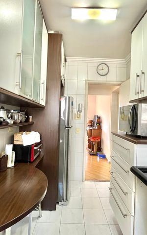 Apartamento à venda com 99m², 3 quartos e 2 vagas Apartamento à venda com 99m², 3 quartos e 2 vagasCozinha