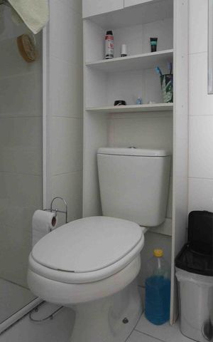 Apartamento à venda com 28m², 1 quarto e sem vaga Apartamento à venda com 28m², 1 quarto e sem vagaBanheiro da Suíte