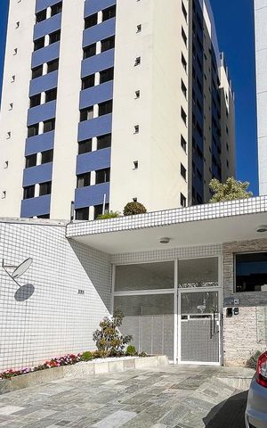 Apartamento para alugar com 123m², 3 quartos e 3 vagasFachada