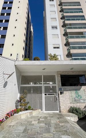 Apartamento para alugar com 123m², 3 quartos e 3 vagasFachada