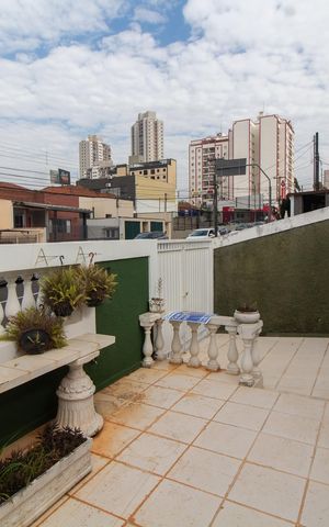 Casa à venda com 160m², 3 quartos e 2 vagas Casa à venda com 160m², 3 quartos e 2 vagasÁrea Externa