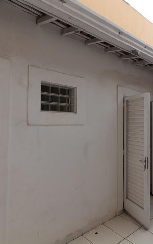 Casa à venda com 160m², 3 quartos e 2 vagas Casa à venda com 160m², 3 quartos e 2 vagasÁrea Externa