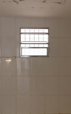 Casa à venda com 160m², 3 quartos e 2 vagas Casa à venda com 160m², 3 quartos e 2 vagasBanheiro Social