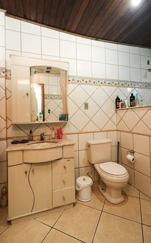 Casa para alugar com 390m², 3 quartos e 3 vagas Casa para alugar com 390m², 3 quartos e 3 vagasBanheiro 1