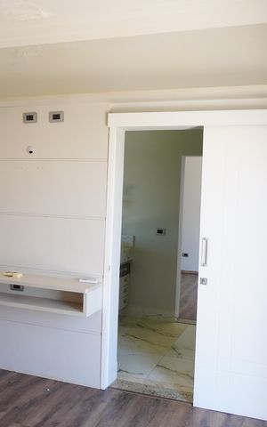 Casa de condomínio para alugar com 330m², 4 quartos e 4 vagasSemi Suíte 2