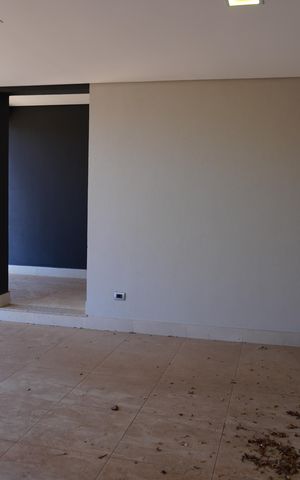 Casa de condomínio para alugar com 330m², 4 quartos e 4 vagasGaragem