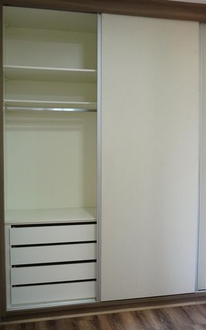 Casa de condomínio para alugar com 330m², 4 quartos e 4 vagasCloset da suíte 