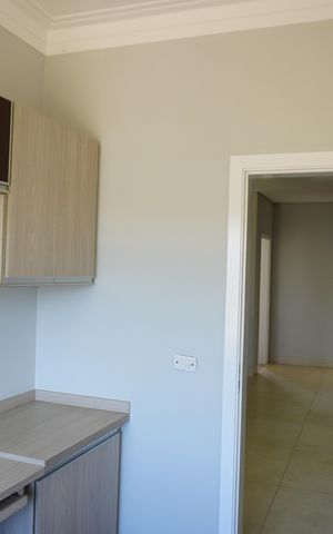 Casa de condomínio para alugar com 330m², 4 quartos e 4 vagasEscritório