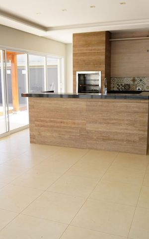 Casa de condomínio para alugar com 330m², 4 quartos e 4 vagasEspaço Gourmet