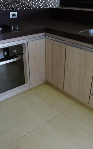 Casa de condomínio para alugar com 330m², 4 quartos e 4 vagasCozinha